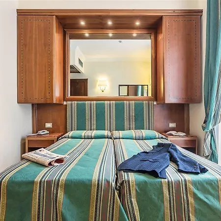 Hotel Raeli Lazio 3*