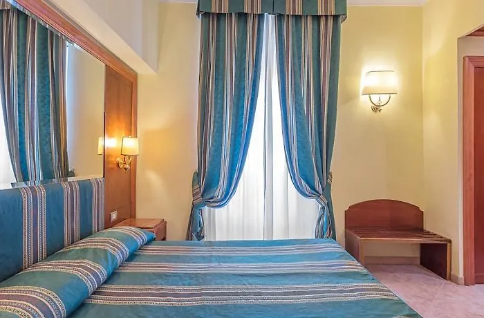 Hotel Raeli Lazio 3*
