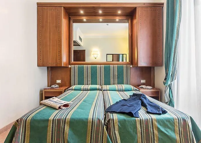 Hotel Raeli Lazio 3*