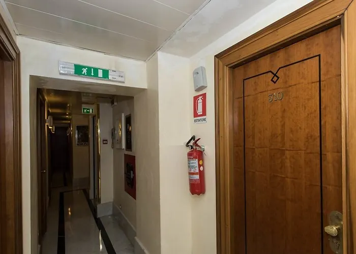 Raeli Lazio Hotel 3*